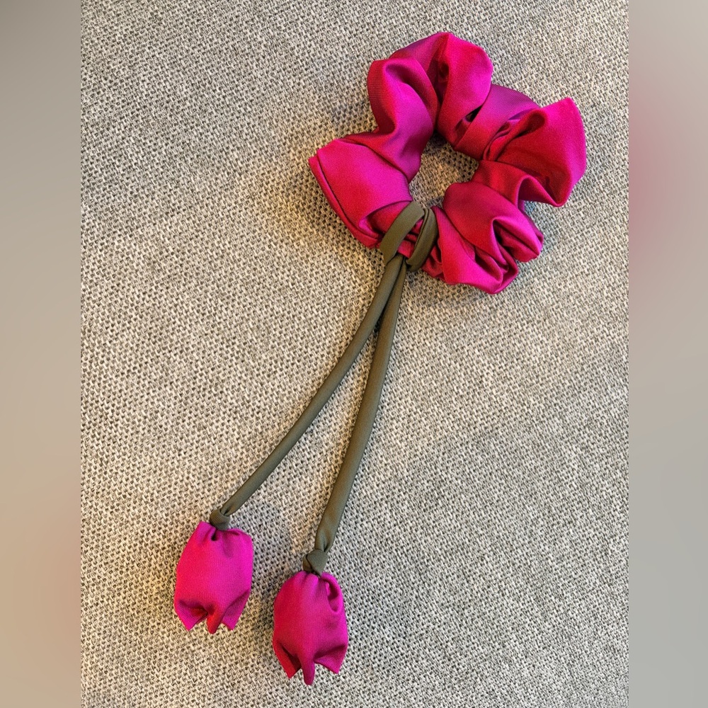 Handmade Scrunchie with Removable Tulip Ties High-Sheen Jersey Raspberry Bloom